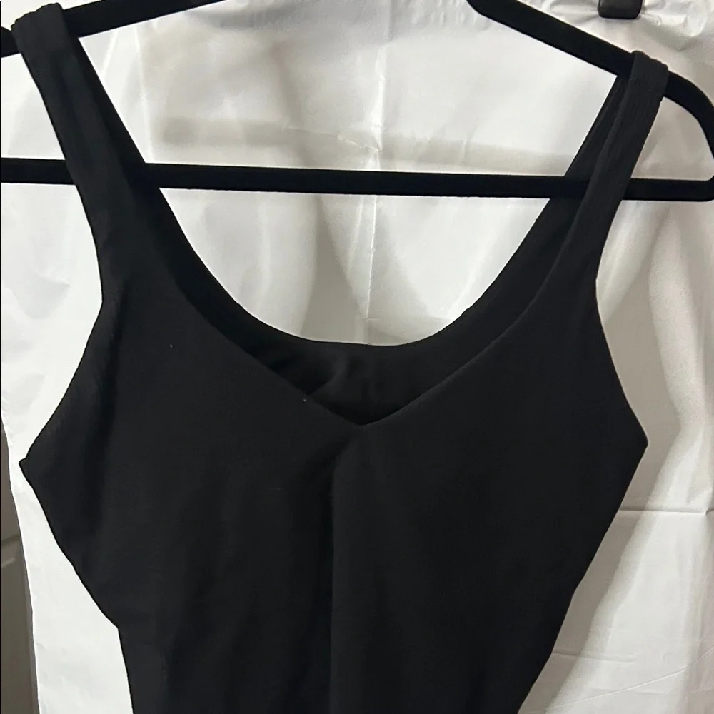 Lululemon tank ribbed EUC size 10